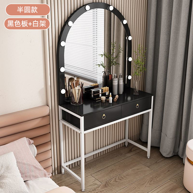 Studio makeup mirror with lamp - Beauty And Makeup Studio incelemesi ve fiyatı