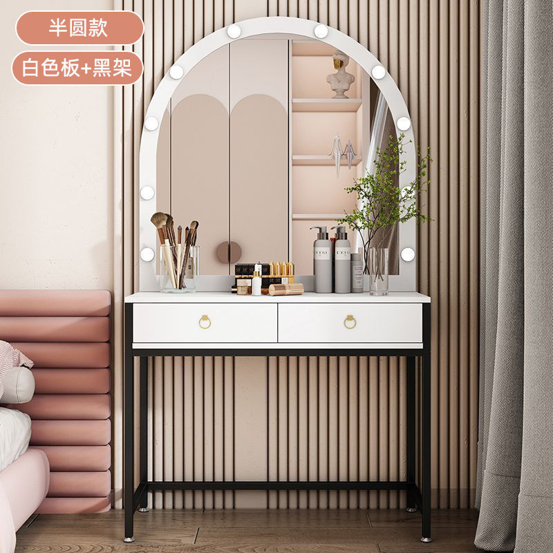 Studio makeup mirror with lamp - Beauty And Makeup Studio incelemesi ve fiyatı