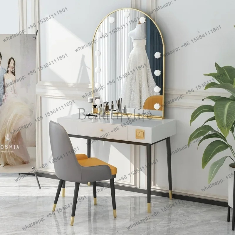 simple lamp mirror makeup tabl - Beauty And Makeup Studio incelemesi ve fiyatı