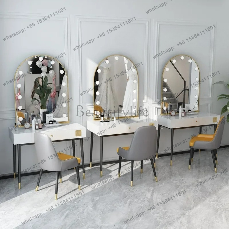simple lamp mirror makeup tabl - Beauty And Makeup Studio incelemesi ve fiyatı