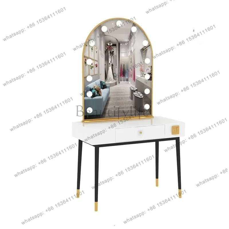 simple lamp mirror makeup tabl - Beauty And Makeup Studio incelemesi ve fiyatı
