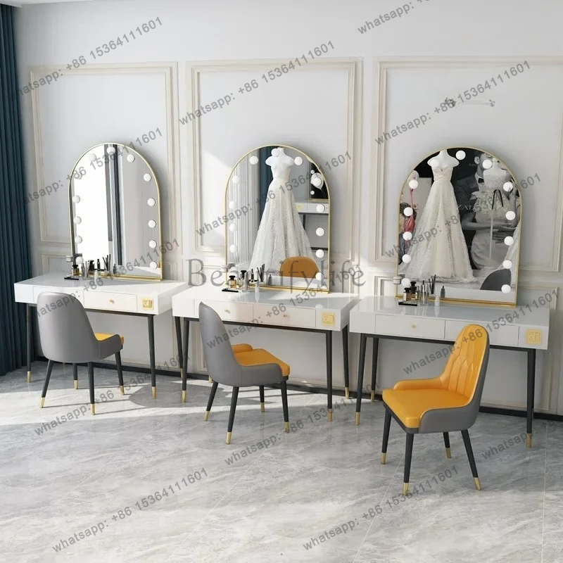 simple lamp mirror makeup tabl - Beauty And Makeup Studio incelemesi ve fiyatı