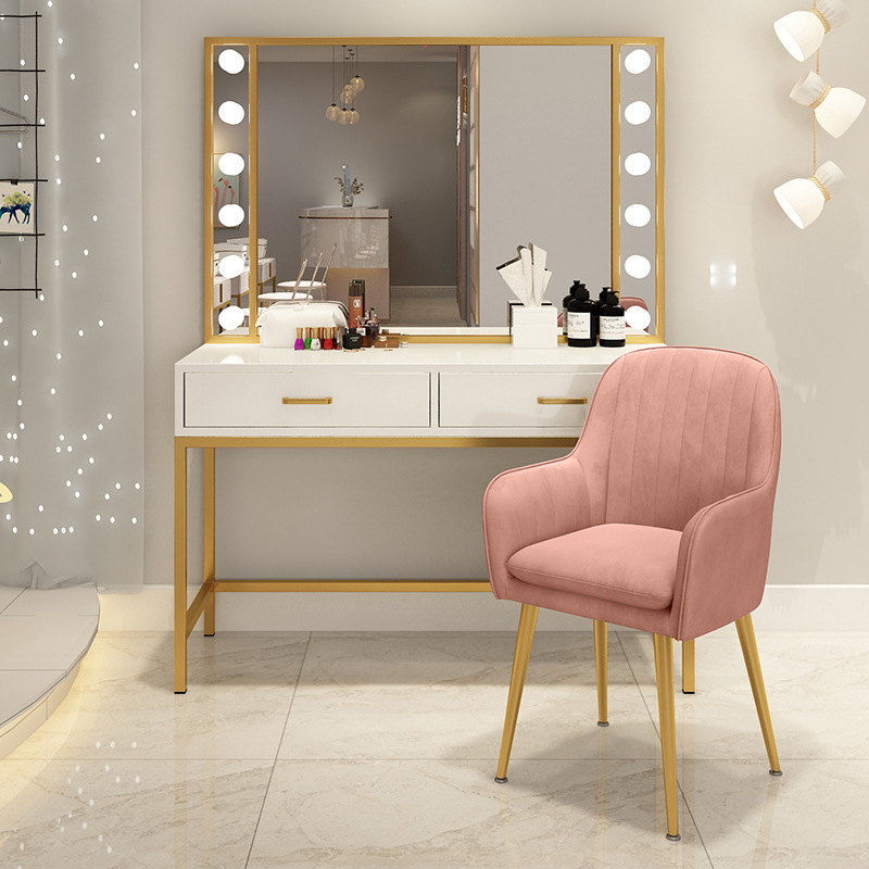 Makeup table Photo studio Make - Beauty And Makeup Studio incelemesi ve fiyatı