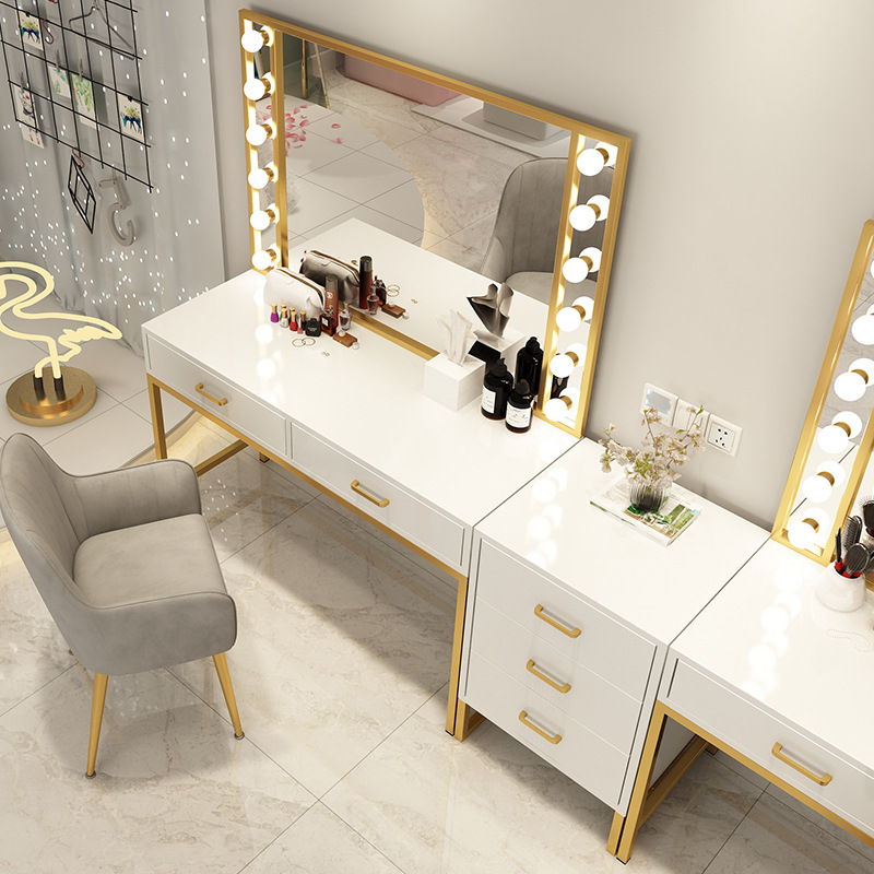 Makeup table Photo studio Make - Beauty And Makeup Studio incelemesi ve fiyatı