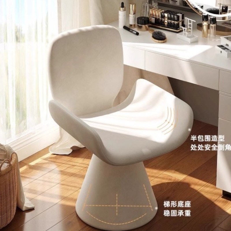 Italian rotating chair makeup  - Makeup Master Beauty Salon incelemesi ve fiyatı